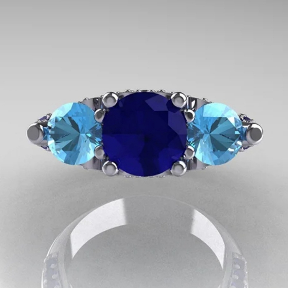 Woman's Ring - Picture 4 of 4